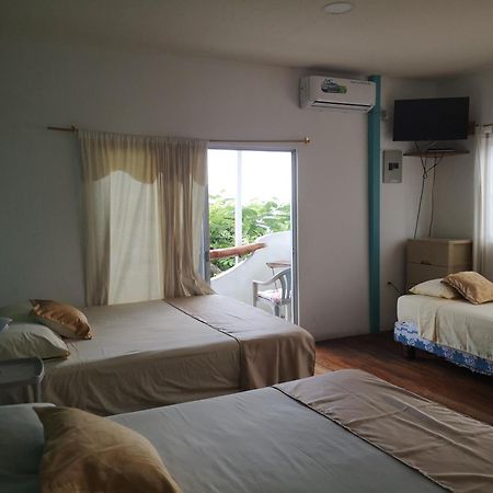 Hostal Cabanas Don Jorge Пуерто-Бакерісо-Морено Екстер'єр фото