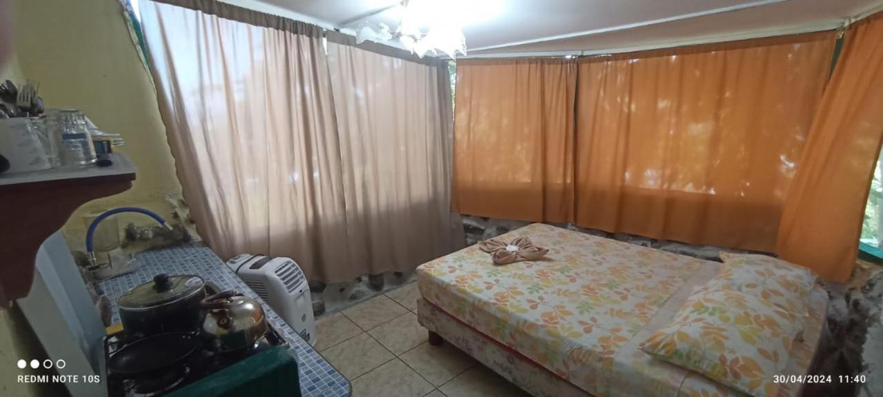 Hostal Cabanas Don Jorge Пуерто-Бакерісо-Морено Екстер'єр фото