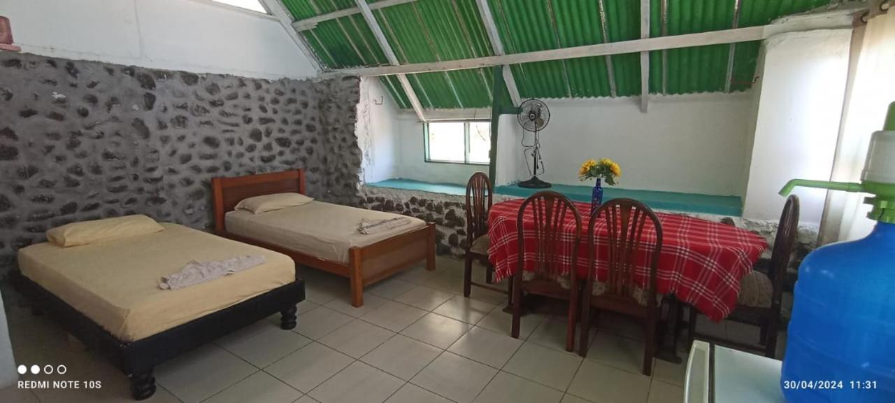 Hostal Cabanas Don Jorge Пуерто-Бакерісо-Морено Екстер'єр фото